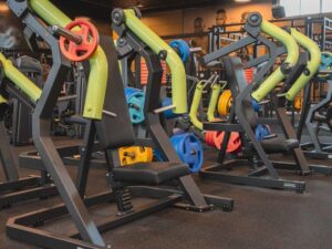 Incline Chest Press / Pecho inclinado