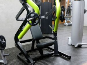 Wide Chest Press / Pecho Declinado